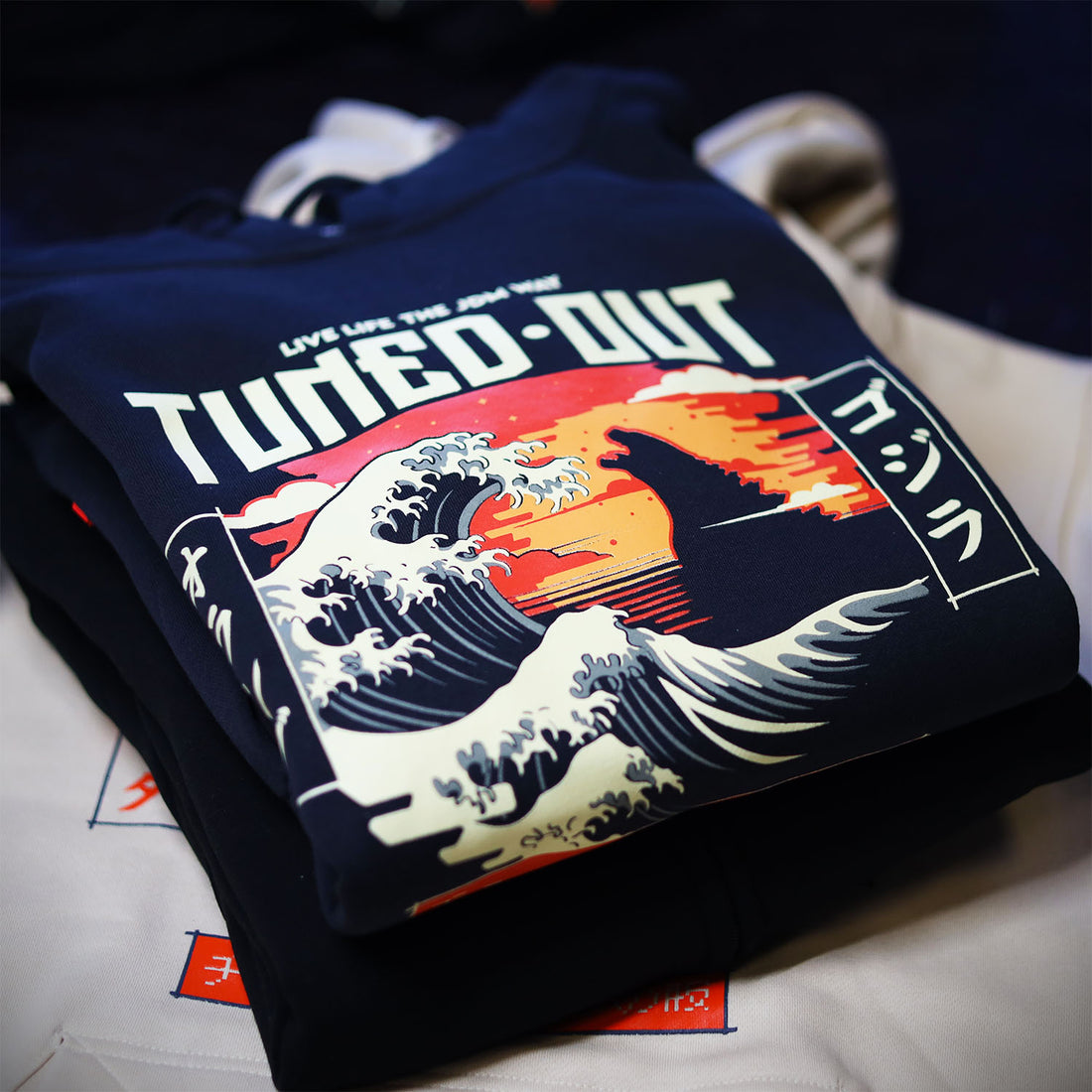 Great Wave Off Kanagawa hoodie navy – TunedoutNL